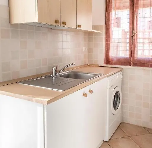 Apartment Trilocale Con A/c A - M035 *